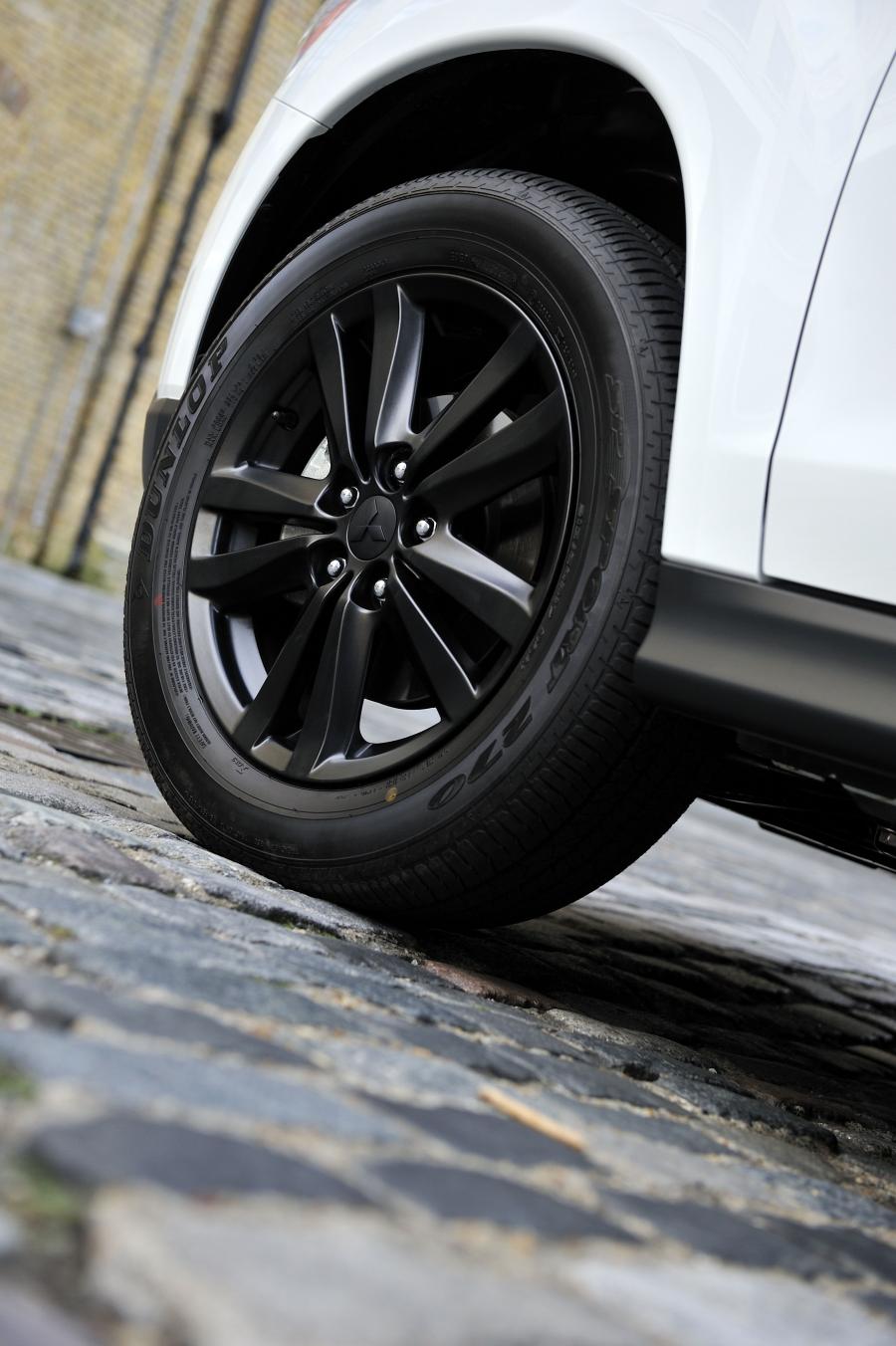  Mitsubishi ASX Black 2011 года  (UK) (фото 26 из 109)